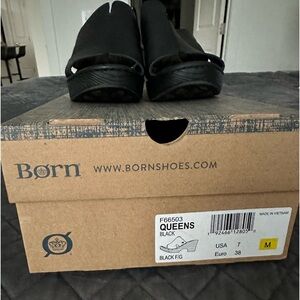 Born “Queens” Wedge Sandals